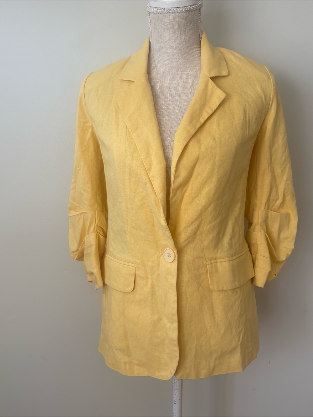 Yellow Single-Button Linen Blazer with Ruched Sleeves & Shoulder Padding.